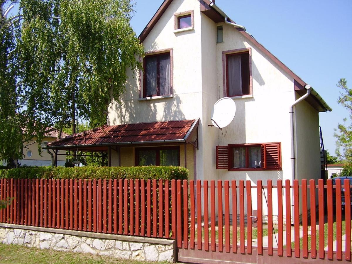 Andrea Apartman Zamárdi Esterno foto